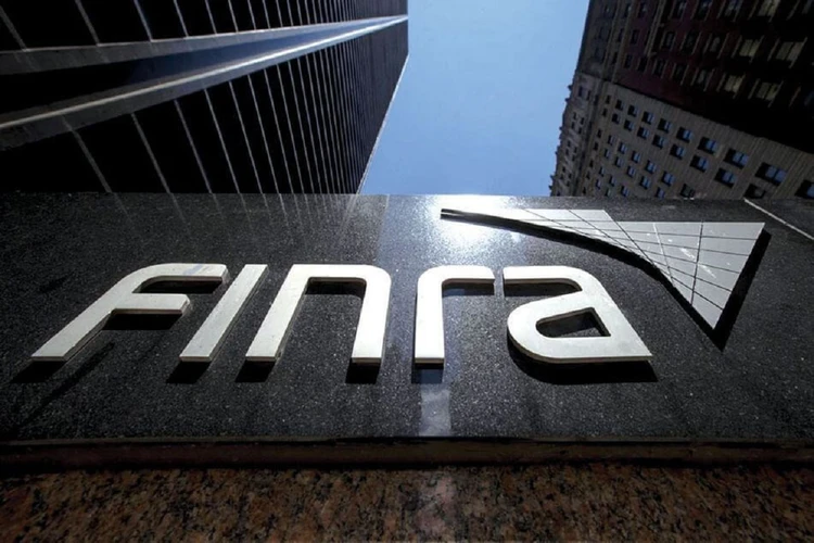 FINRA重罚Robinhood深度复盘：监管逻辑拆解与加密行业合规范式启示